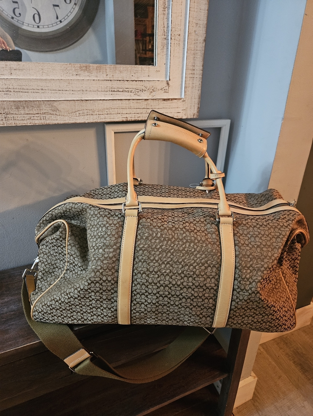 Coach Tan Signature Canvas Weekender Bag - Picture 2 of 13